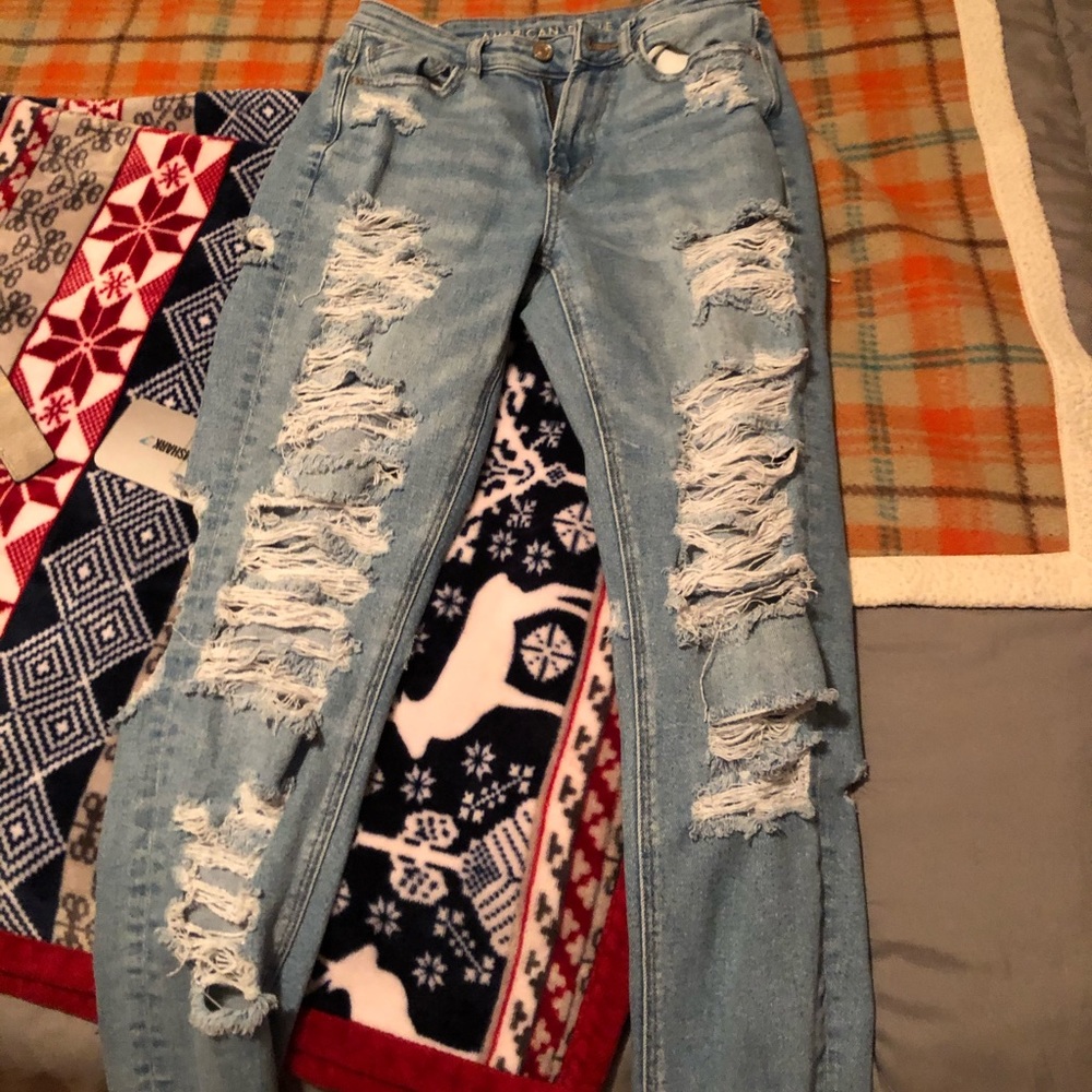 American Eagle Mom Jeans